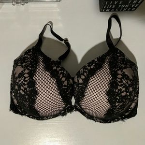 VS Pink & Black Lacy Push-Up Bra
